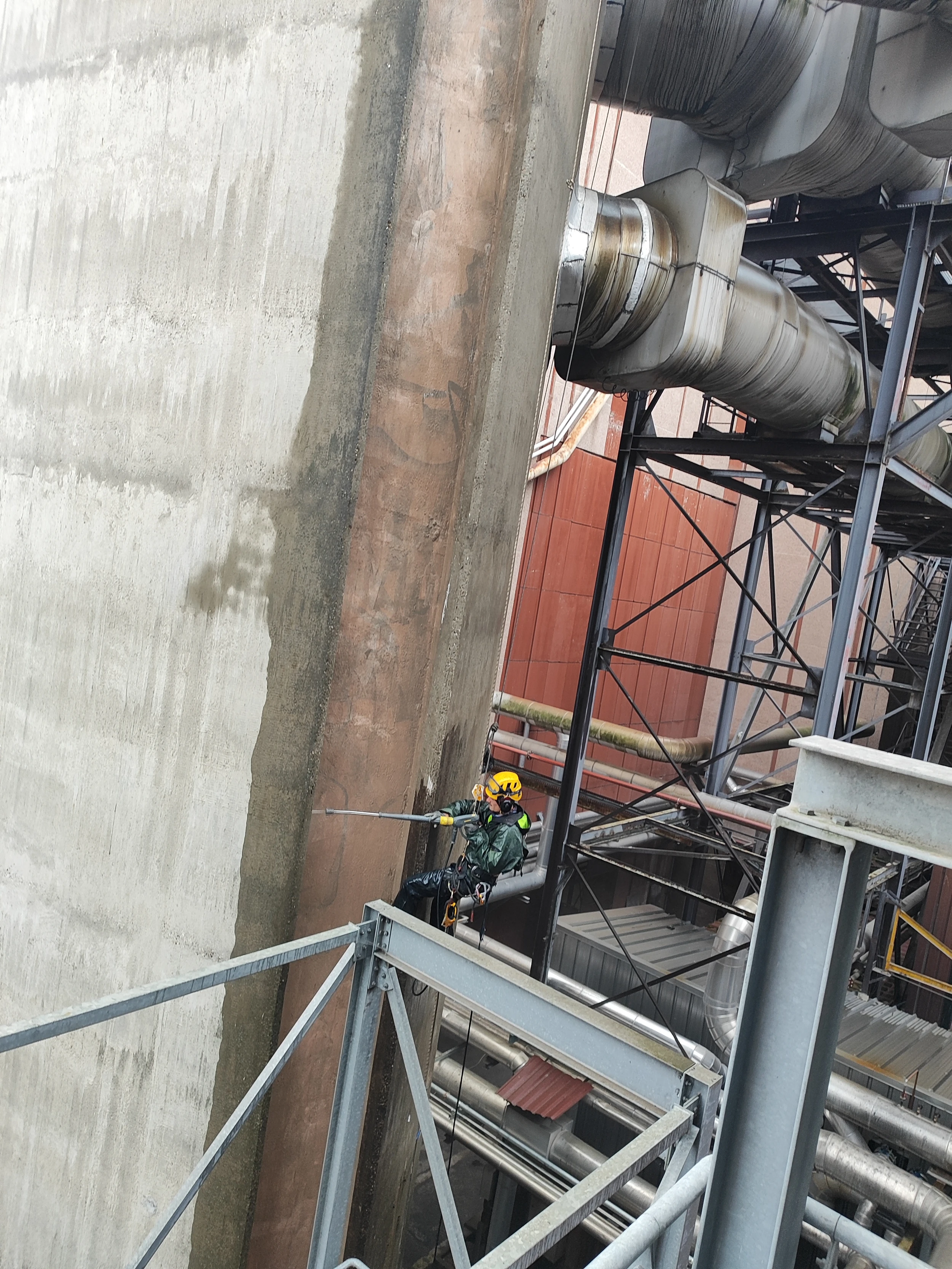 Intervention de cordistes MS Access pour une jolie cheminée chez DSA AQUITAINE à Cenon (industrie) – 6